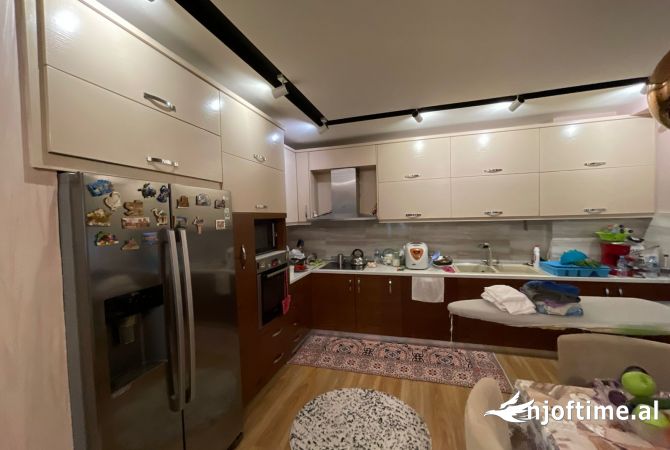Shtepi ne shitje 2+1 ne Tirane - 225,000 Euro
