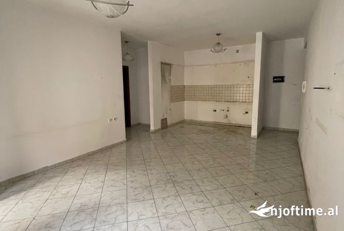 Shtepi ne shitje 1+1 ne Tirane - 155,600 Euro