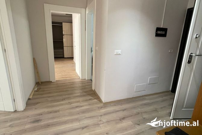 Shtepi ne shitje 2+1 ne Tirane - 300,000 Euro