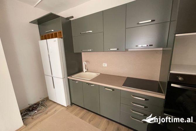 Shtepi ne shitje 2+1 ne Tirane - 300,000 Euro