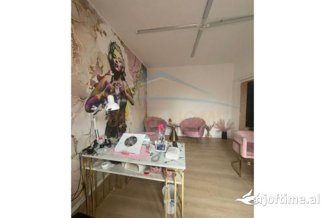 Ambient biznesi me qera 3+1 ne Tirane - 800 Euro