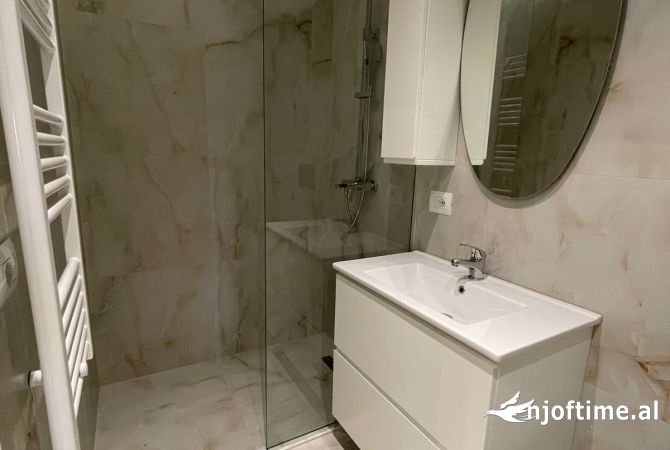 Shtepi me qera 2+1 ne Tirane - 750 Euro