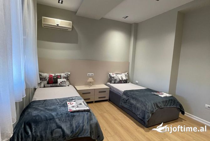 Shtepi me qera Apartament ne Tirane, 2+1, Mobilimi E mobiluar, Pagesa 750  Euro.