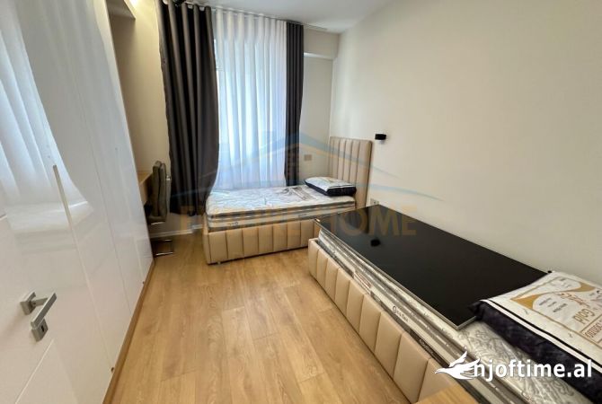 Shtepi me qera 2+1 ne Tirane - 1,300 Euro