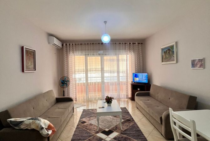 Shtepi me qera 2+1 ne Tirane - 62,000 Leke