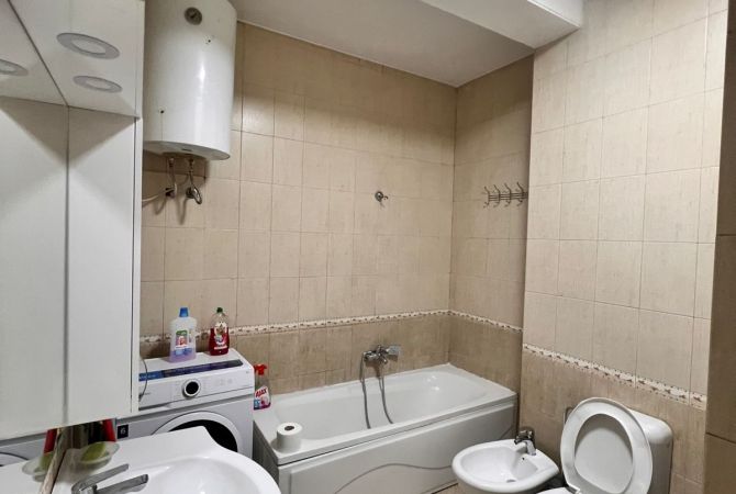 Shtepi me qera 2+1 ne Tirane - 62,000 Leke