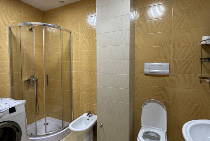 Shtepi me qera 3+1 ne Tirane - 1,000 Euro