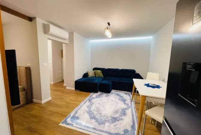 Shtepi me qera Apartament ne Tirane, 2+1, Mobilimi E mobiluar, Pagesa 700  Euro.