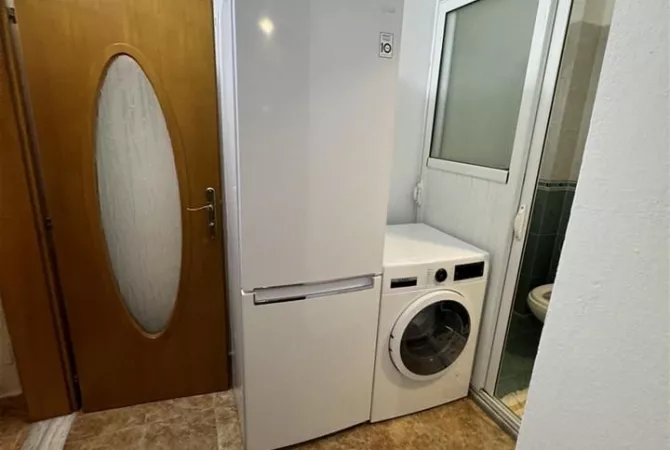 Shtepi me qera 2+1 ne Tirane - 50,000 Leke