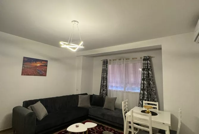 Shtepi me qera 2+1 ne Tirane - 600 Euro