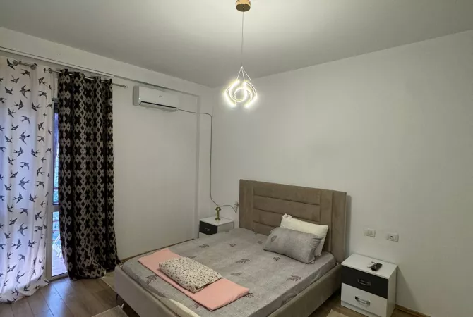 Shtepi me qera 2+1 ne Tirane - 600 Euro