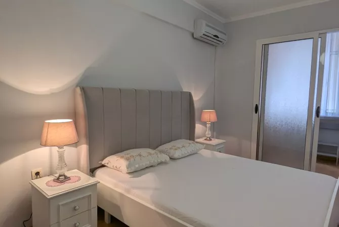Shtepi me qera 2+1 ne Tirane - 700 Euro