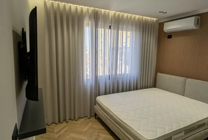 Shtepi ne shitje Apartament ne Tirane, 1+1, Mobilimi E mobiluar, Pagesa 268,000  Euro.