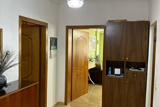 Shtepi ne shitje 2+1 ne Tirane - 130,000 Euro