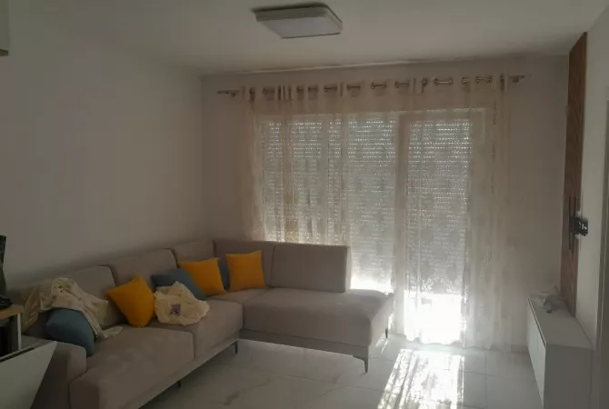 Shtepi me qera 2+1 ne Tirane - 500 Euro
