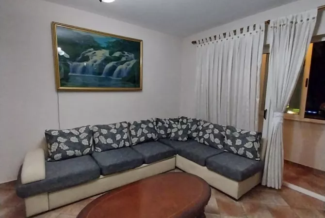 Shtepi me qera 1+1 ne Tirane - 500 Euro