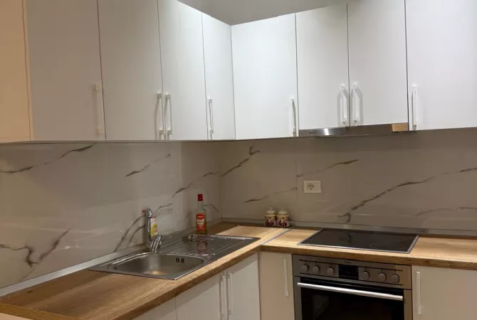 Shtepi me qera 1+1 ne Tirane - 400 Euro