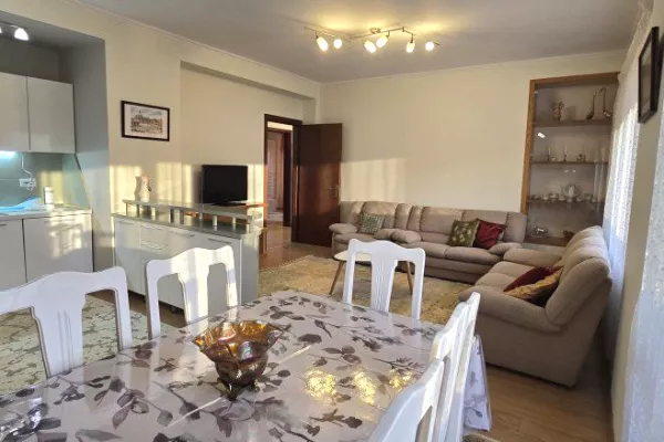Casa in affitto 2+1 a Tirana - 750 Euro