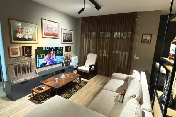 Shtepi ne shitje 3+1 ne Tirane - 300,000 Euro