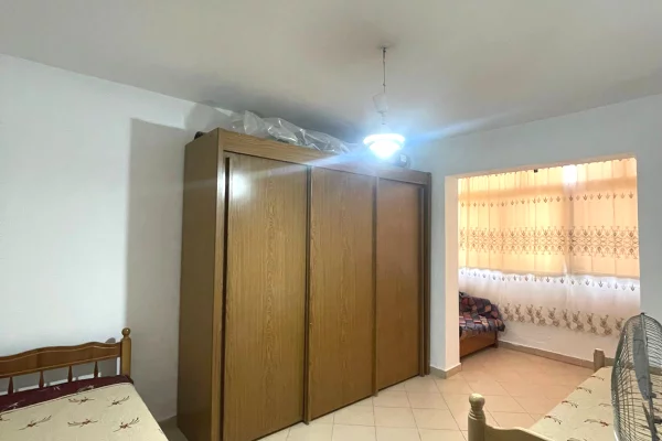 Shtepi me qera Apartament ne Tirane, 2+1, Mobilimi E mobiluar, Pagesa 45,000  Leke.