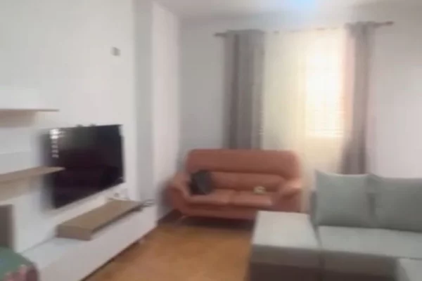 Casa in affitto 2+1 a Tirana - 40,000 Leke