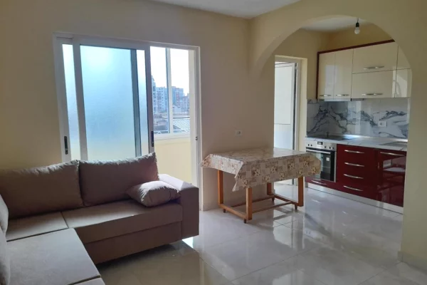 Shtepi me qera 1+1 ne Tirane - 50,000 Leke