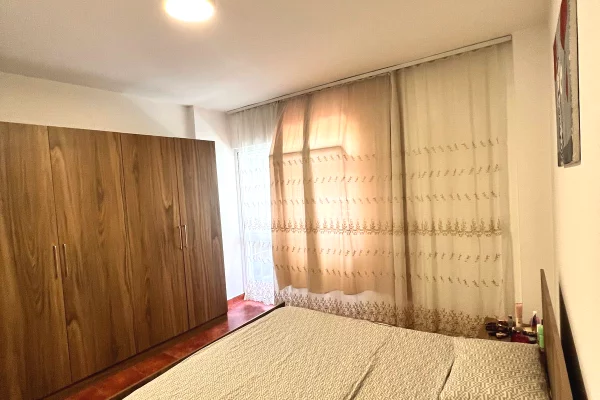 Shtepi me qera 2+1 ne Tirane - 55,000 Leke