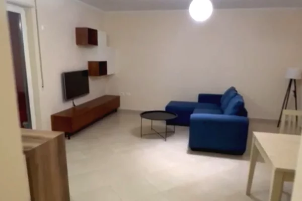 Shtepi me qera 1+1 ne Tirane - 520 Euro