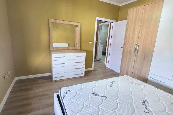 Shtepi me qera 2+1 ne Tirane - 70,000 Leke