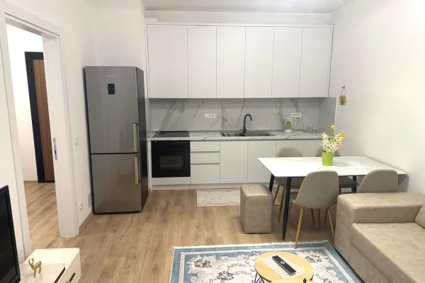 Shtepi me qera 2+1 ne Tirane - 450 Euro