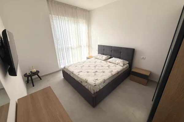 Shtepi me qera 2+1 ne Tirane - 55,000 Leke