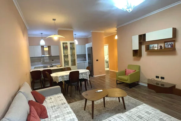 Casa in affitto 2+1 a Tirana - 1,700 Euro