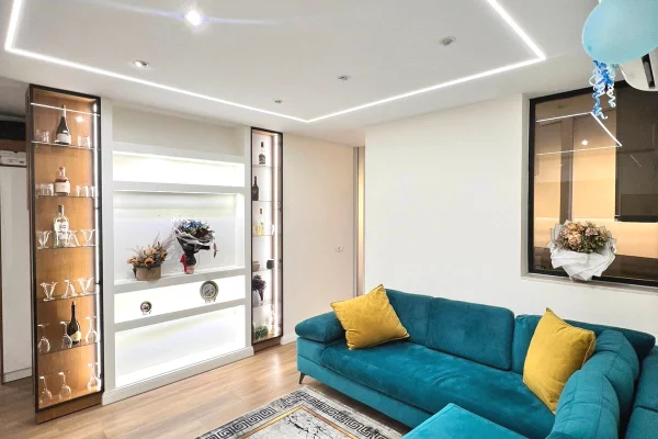 Shtepi me qera 2+1 ne Tirane - 65,000 Leke