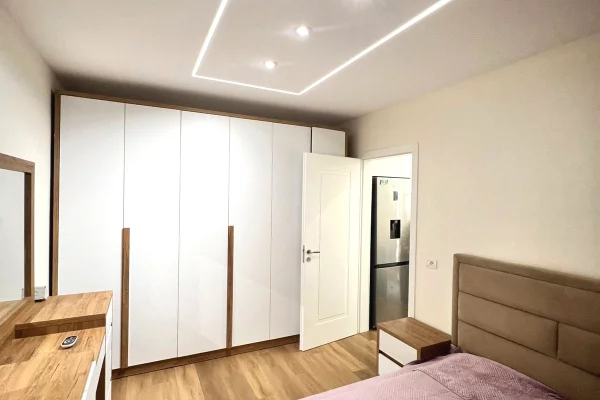 Shtepi me qera 2+1 ne Tirane - 65,000 Leke