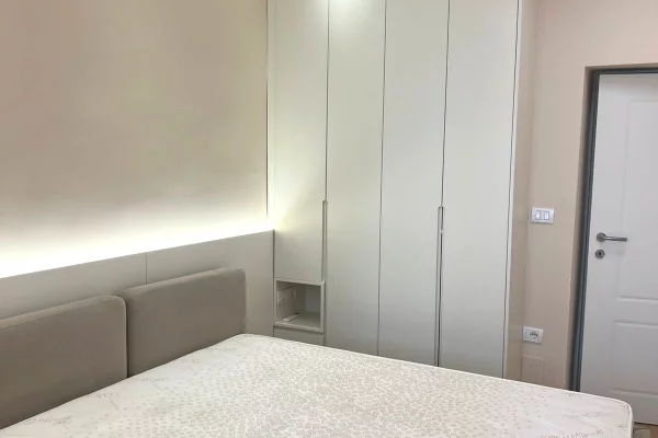 Shtepi me qera 2+1 ne Tirane - 650 Euro