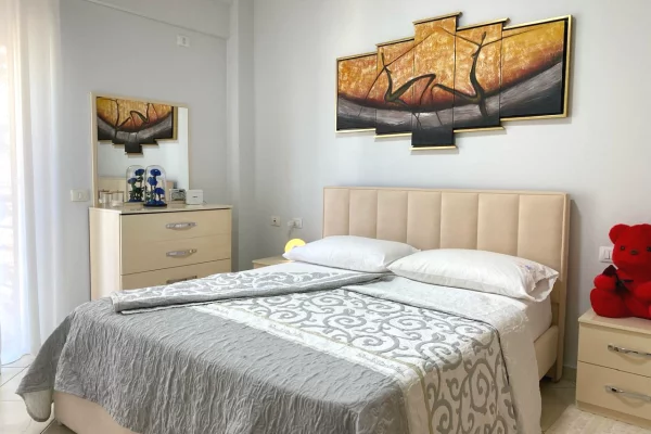 Shtepi me qera 1+1 ne Tirane - 450 Euro