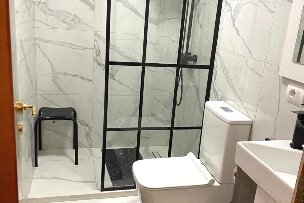 Shtepi me qera 2+1 ne Tirane - 850 Euro