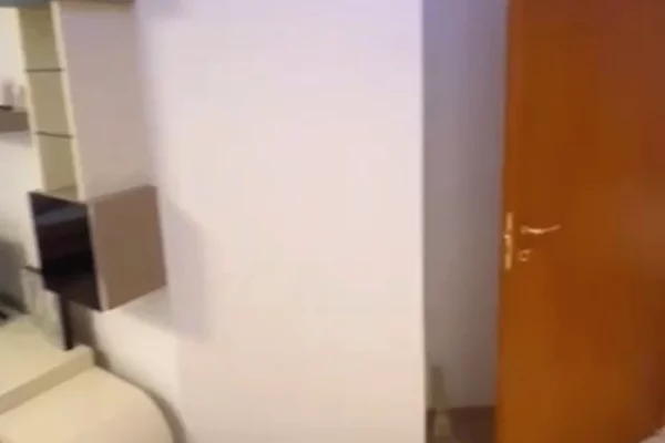 Shtepi me qera Apartament ne Tirane, 2+1, Mobilimi E mobiluar, Pagesa 750  Euro.