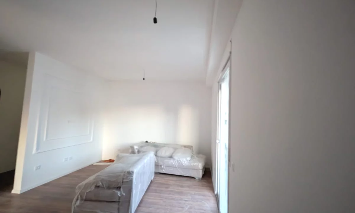 Shtepi me qera Apartament ne Tirane, 1+1, Mobilimi E mobiluar, Pagesa 65,000  Leke.