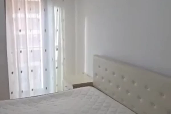 Shtepi me qera 2+1 ne Tirane - 700 Euro