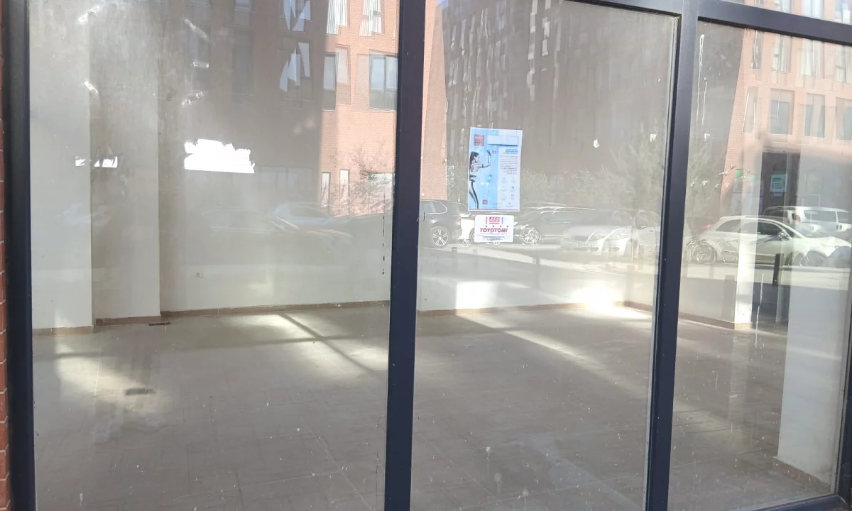 Jepet ambjent Biznesi+🅿️ me qera Rruga Jordan Misja!