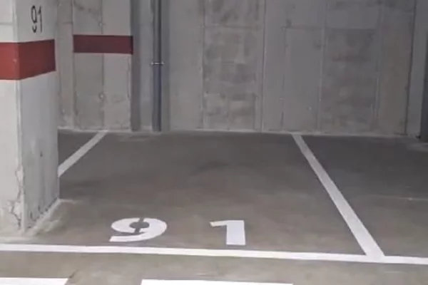 Ambient biznesi me qera 4+1 ne Tirane - 70 Euro