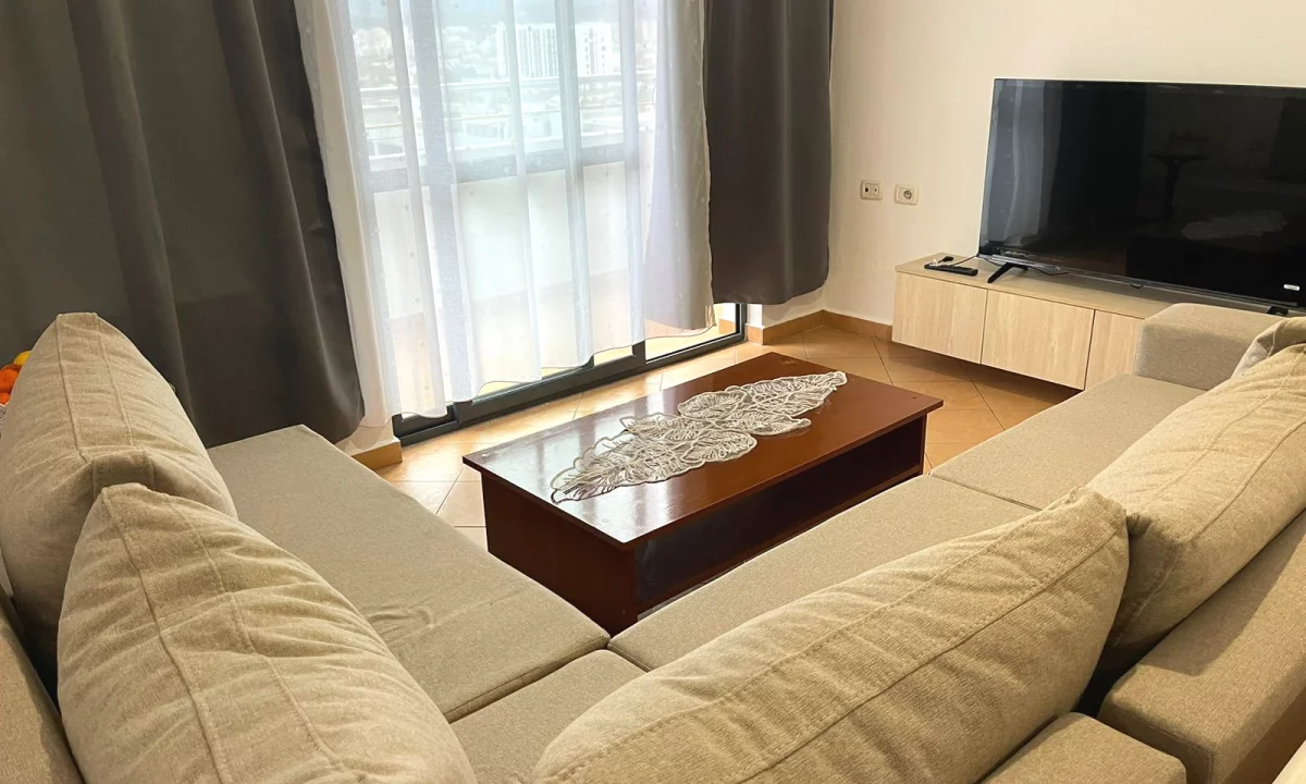 Shtepi me qera Apartament ne Tirane, 2+1, Mobilimi E mobiluar, Pagesa 55,000  Leke.