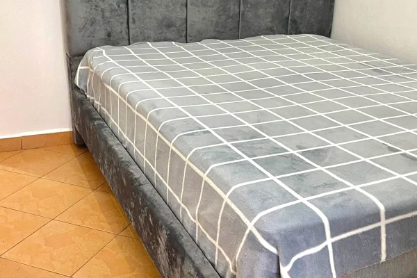 Shtepi me qera 2+1 ne Tirane - 55,000 Leke