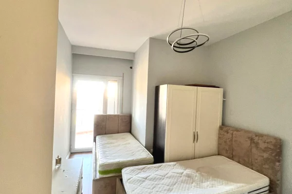 Jepet me qera apartamenti 2+1+2 te Kopshti Zologjik