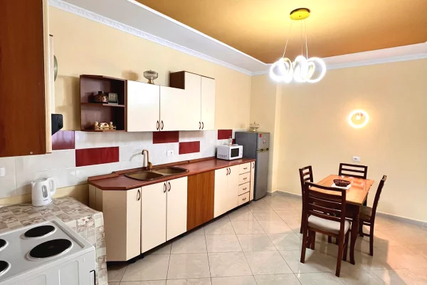 Jepet me qera apartamenti 2+1+2+Depo te Zogu i Zi: 60.000 Leke