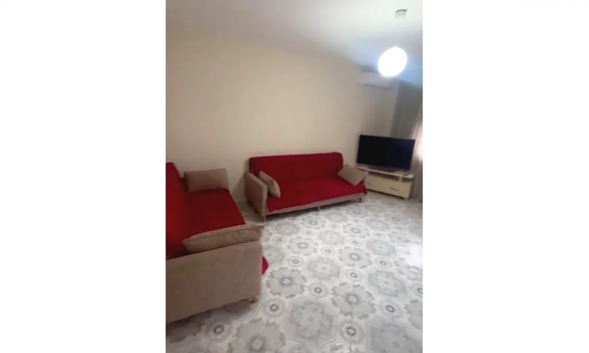 Shtepi me qera Apartament ne Tirane, 1+1, Mobilimi E mobiluar, Pagesa 45,000  Leke.