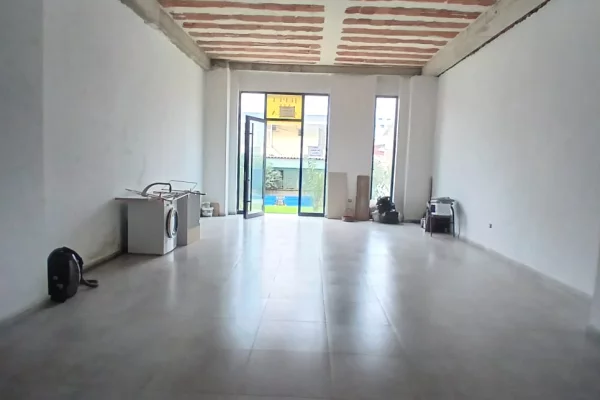 Ambient biznesi me qera 1+1 ne Tirane - 800 Euro