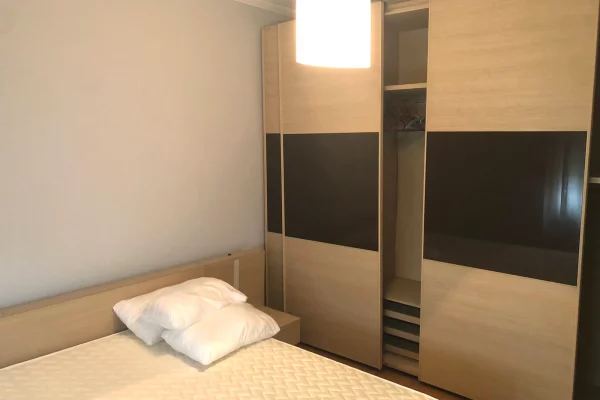 Shtepi me qera 2+1 ne Tirane - 600 Euro