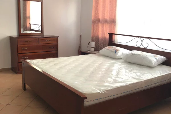 Shtepi me qera Apartament ne Tirane, 2+1, Mobilimi E mobiluar, Pagesa 55,000  Leke.